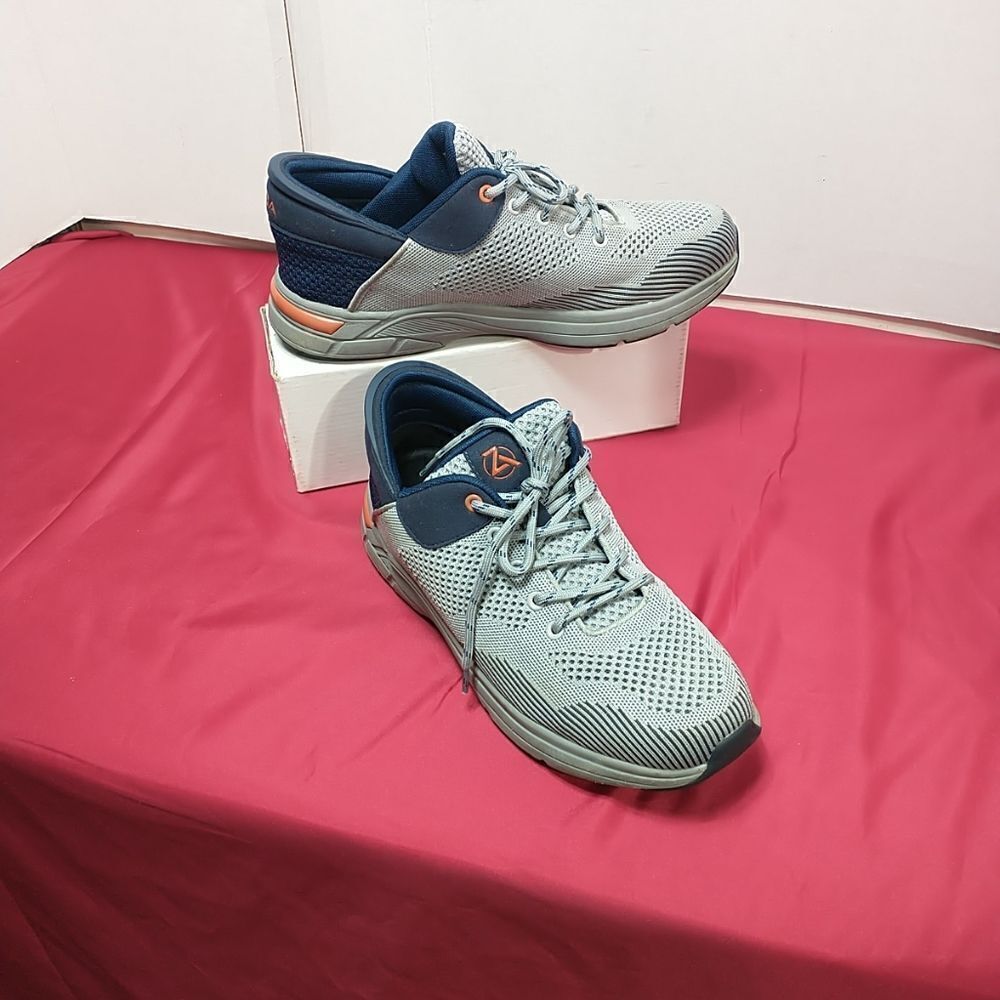 Mens Zeba Men's SZ 11.5 Hands-Free Shoes. . Condition is Pre-owned